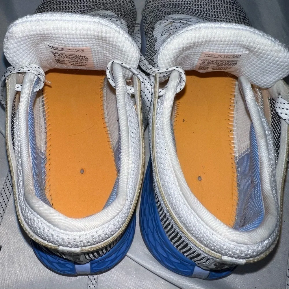 Reebok Nano 8 White Black Blue Womens Size 8 Cross Trainer Sneakers